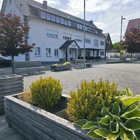 Apollo - Im Zentrum Der *